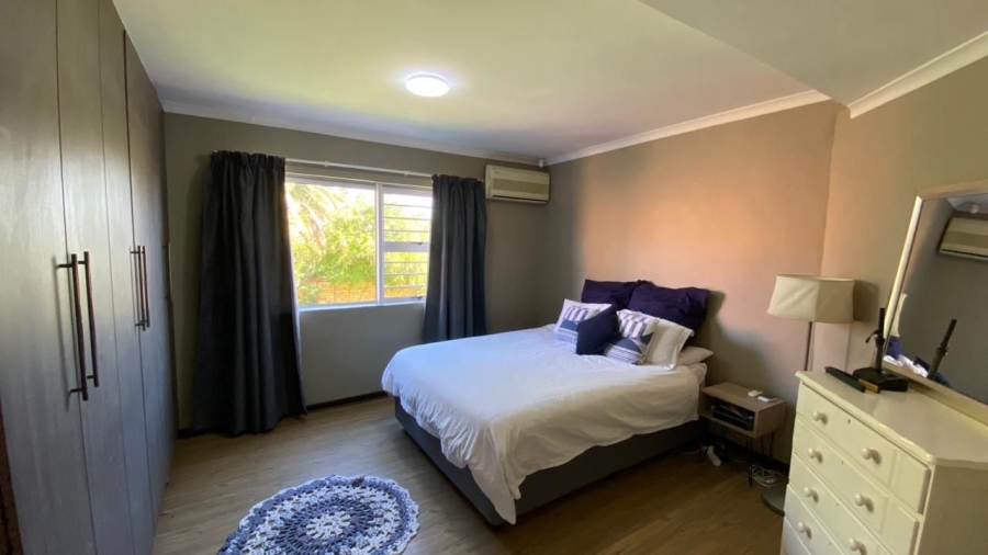 4 Bedroom Property for Sale in Pentagon Park Free State